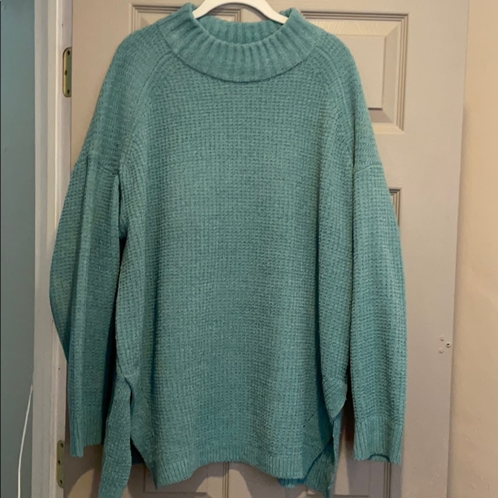 Soft Sweater - Picture 2 of 3